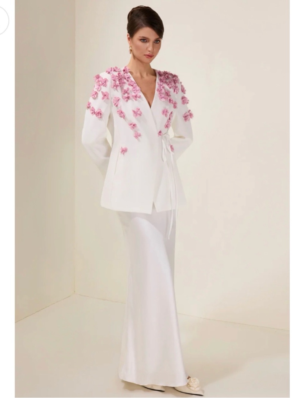 White Women’s Jacket with Pink Floral Appliqué - Elegant Wrap Style - Picture 5 of 6